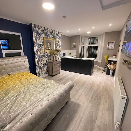 Selection Of Stylish Apartments Within Walking Distance Of Cardiff City Centre 外观 照片