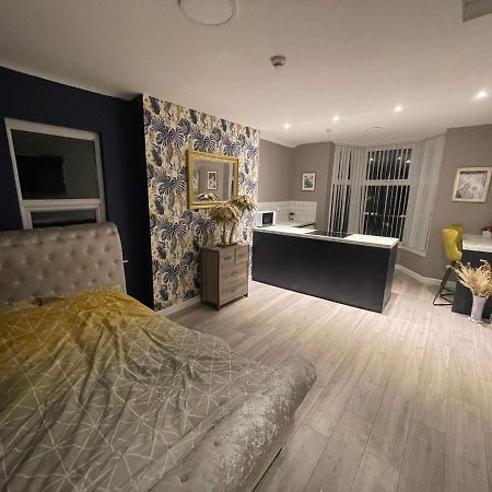 Selection Of Stylish Apartments Within Walking Distance Of Cardiff City Centre 外观 照片