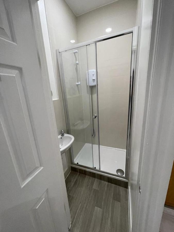 Selection Of Stylish Apartments Within Walking Distance Of Cardiff City Centre 外观 照片