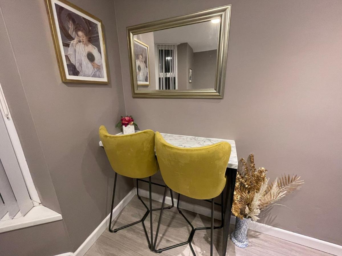 Selection Of Stylish Apartments Within Walking Distance Of Cardiff City Centre 外观 照片